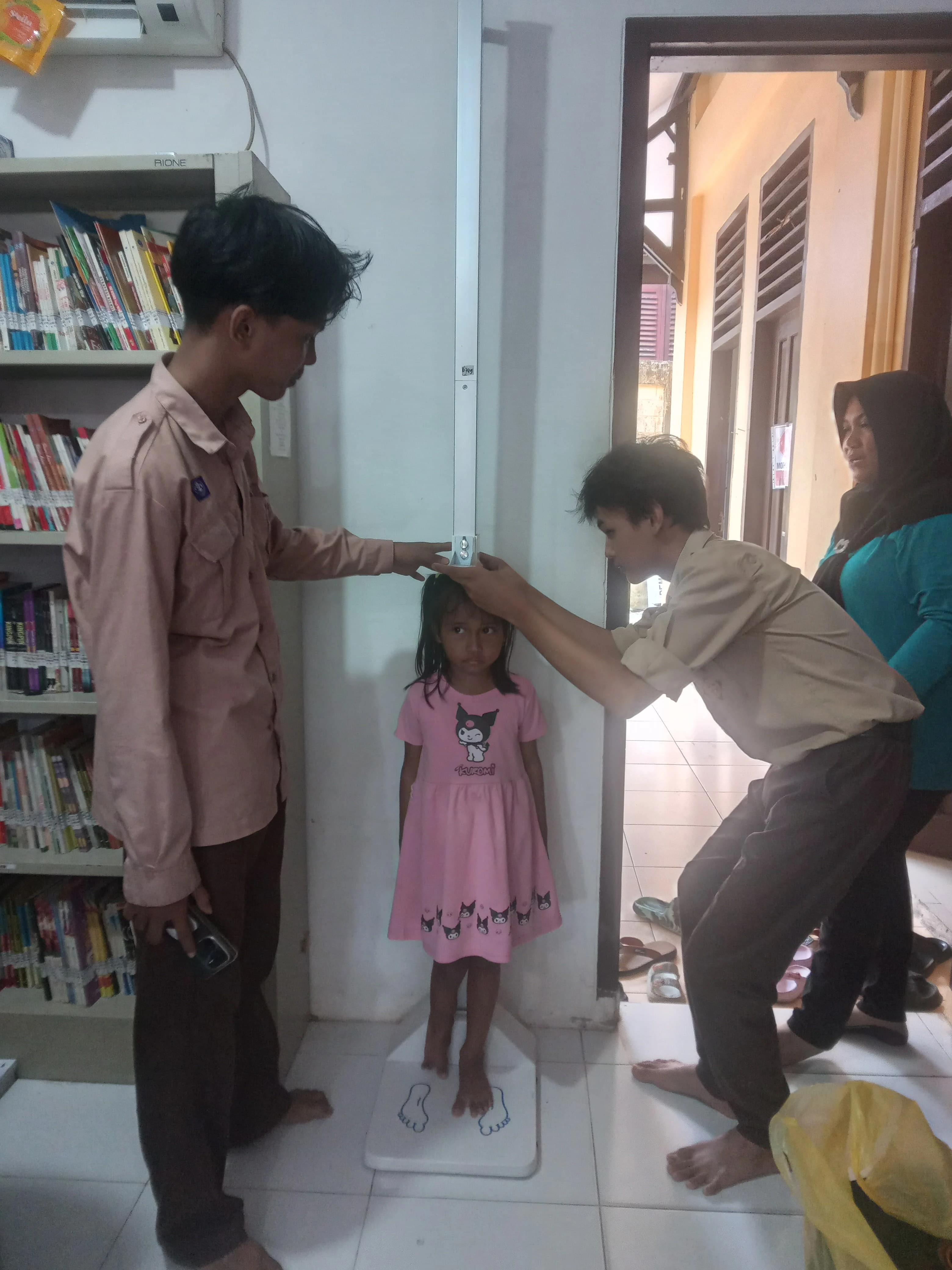 Kegiatan Bapak/ Bunda Asuh Anak Stunting (Basting) di Kelurahan Prapatan Kegiatan Bapak/ Bunda Asuh Anak Stunting (Basting) di Kelurahan Prapatan