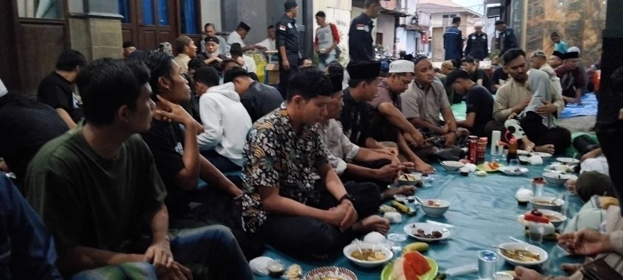 Buka Puasa Bersama Ramadhan Tahun 2025 di Masjid Nurul Qiyam Kelurahan Prapatan Buka Puasa Bersama Ramadhan Tahun 2025 di Masjid Nurul Qiyam Kelurahan Prapatan