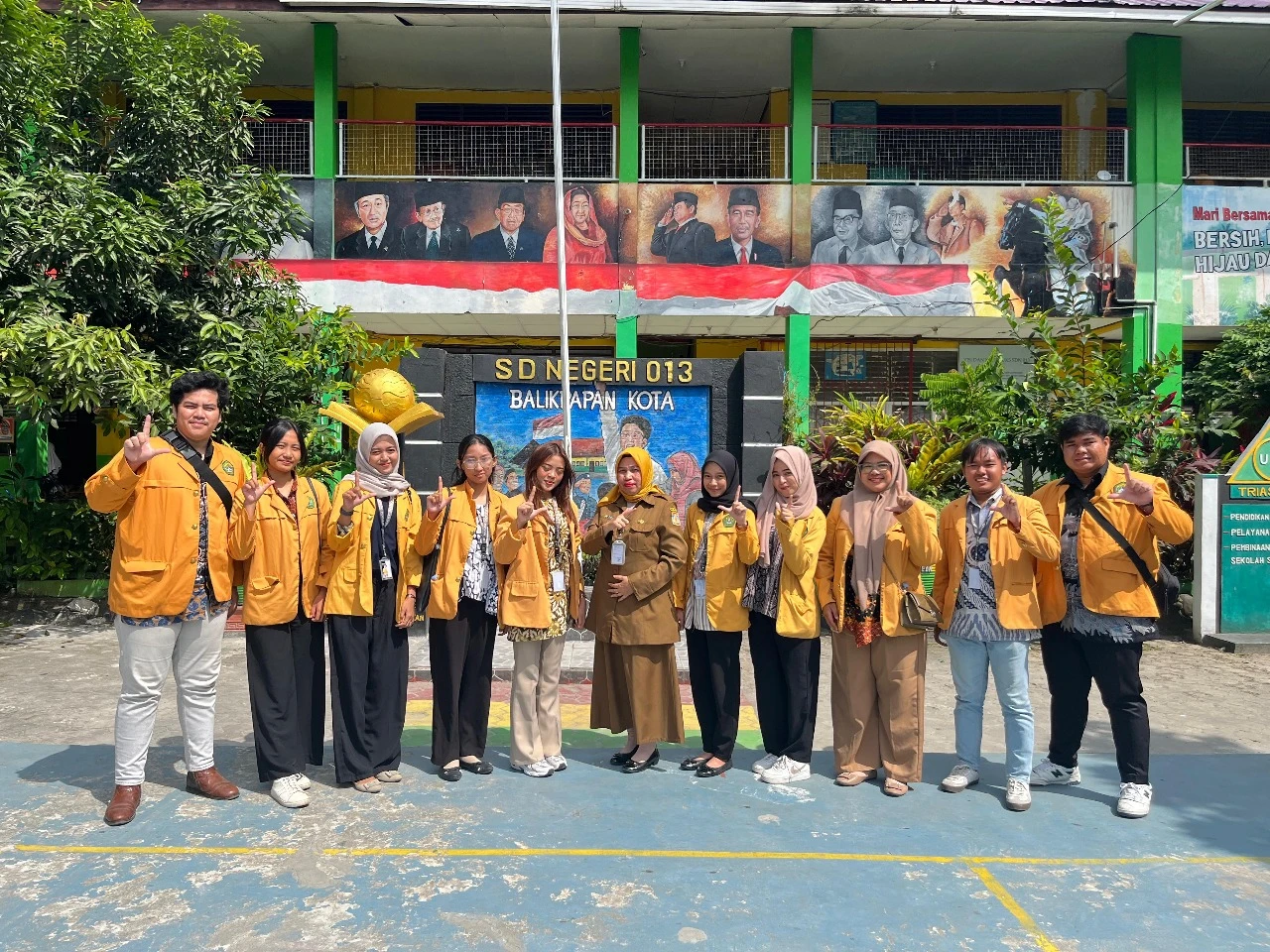 Kunjungan Mahasiswa KKN ke SDN 013: Siap Laksanakan Program “Gemar Ikan” dan “Stop Bullying” Kunjungan Mahasiswa KKN ke SDN 013: Siap Laksanakan Program “Gemar Ikan” dan “Stop Bullying”